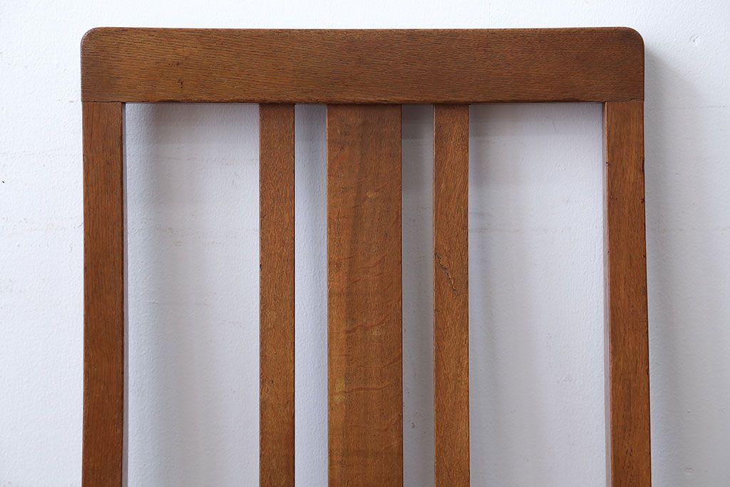 レトロ家具　昭和レトロ　ナチュラルな古い木製のアンティークチェア