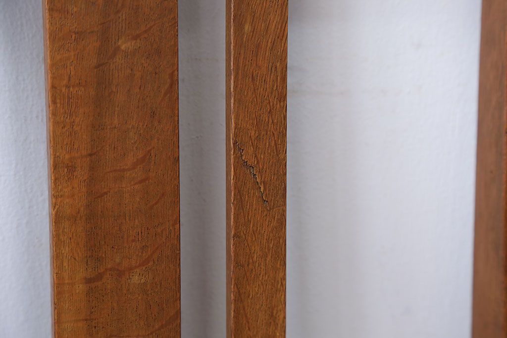 レトロ家具　昭和レトロ　ナチュラルな古い木製のアンティークチェア