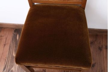 レトロ家具　昭和レトロ　ナチュラルな古い木製のアンティークチェア