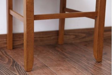 レトロ家具　昭和レトロ　ナチュラルな古い木製のアンティークチェア