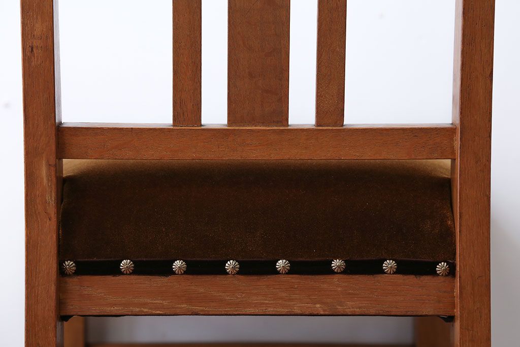 レトロ家具　昭和レトロ　ナチュラルな古い木製のアンティークチェア