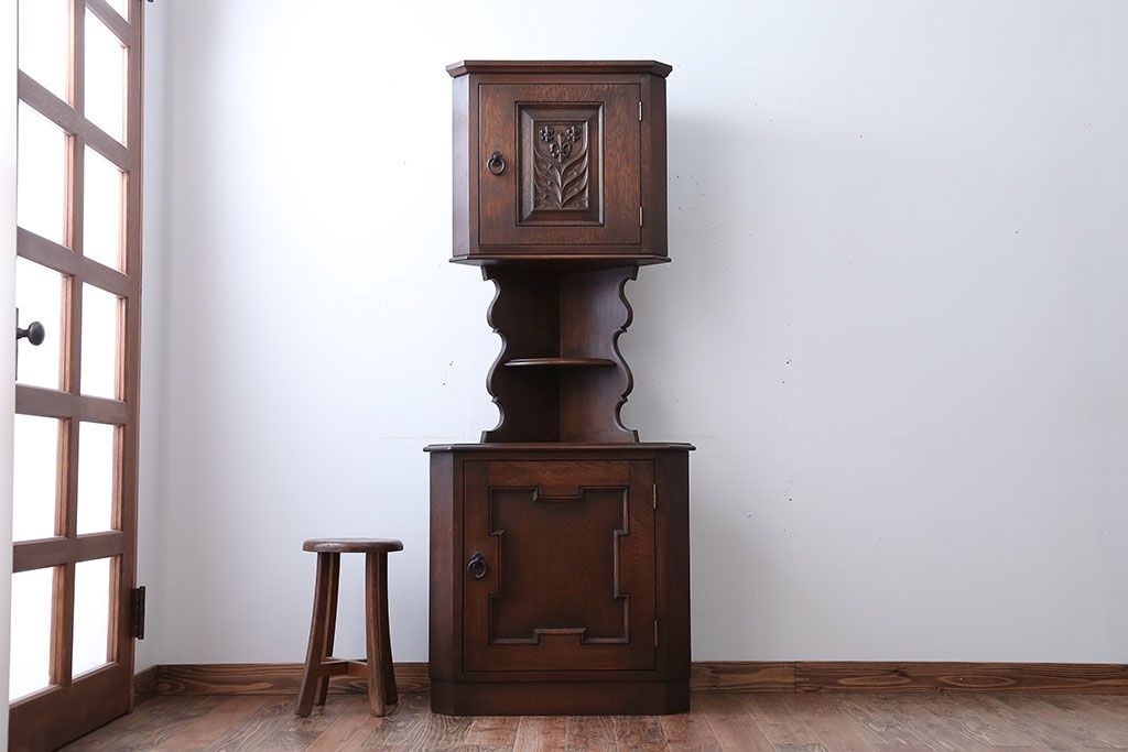 中古　美品!永田良介商店製の優美で高級なコーナーキャビネット(定価約42万円)