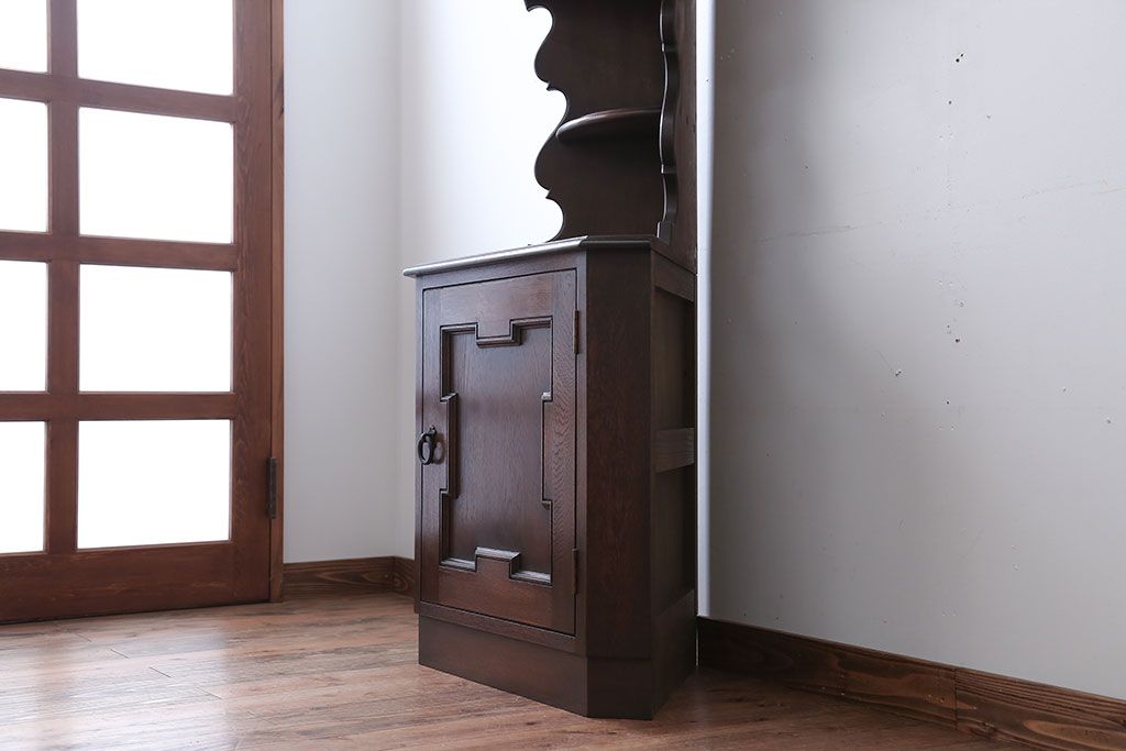 中古　美品!永田良介商店製の優美で高級なコーナーキャビネット(定価約42万円)