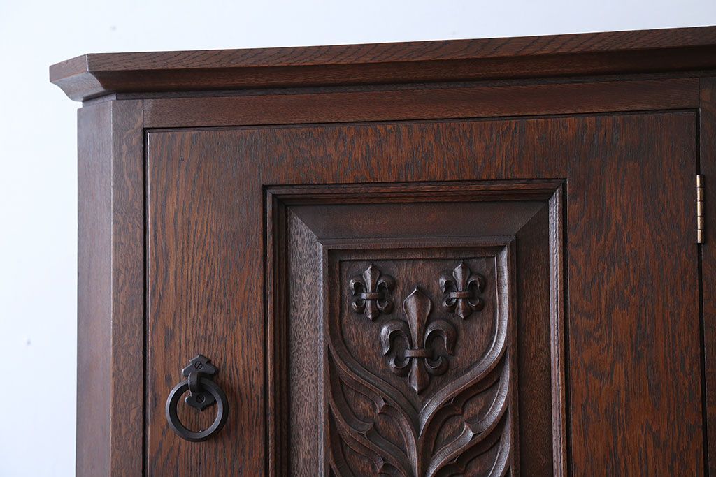 中古　美品!永田良介商店製の優美で高級なコーナーキャビネット(定価約42万円)