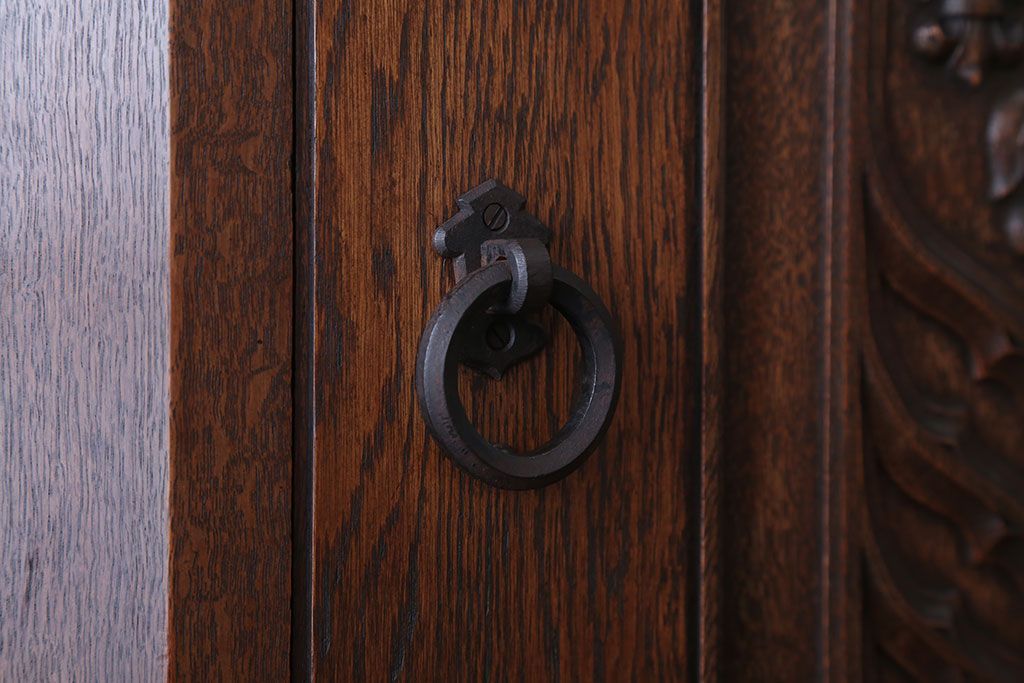 中古　美品!永田良介商店製の優美で高級なコーナーキャビネット(定価約42万円)