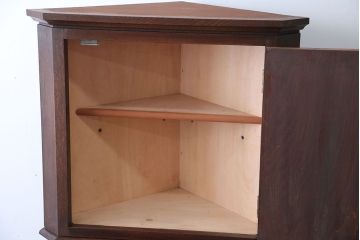 中古　美品!永田良介商店製の優美で高級なコーナーキャビネット(定価約42万円)