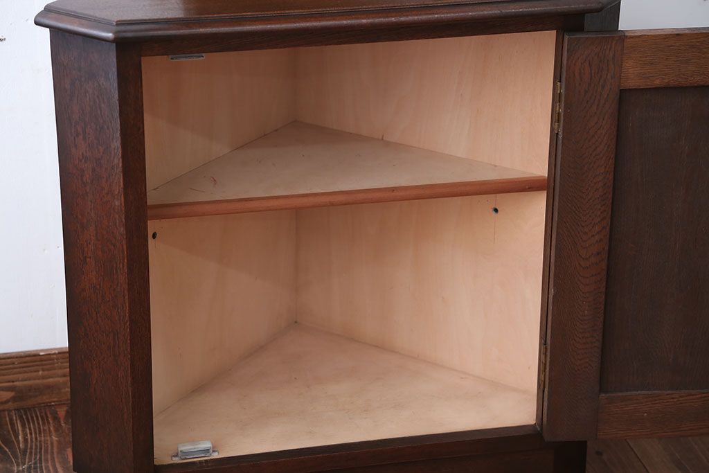 中古　美品!永田良介商店製の優美で高級なコーナーキャビネット(定価約42万円)