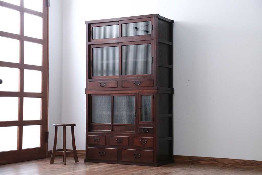 アンティーク家具　古民具・骨董　前面欅材のアンティーク重ね食器棚