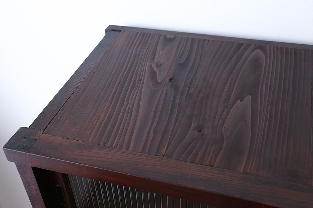 アンティーク家具　古民具・骨董　前面欅材のアンティーク重ね食器棚