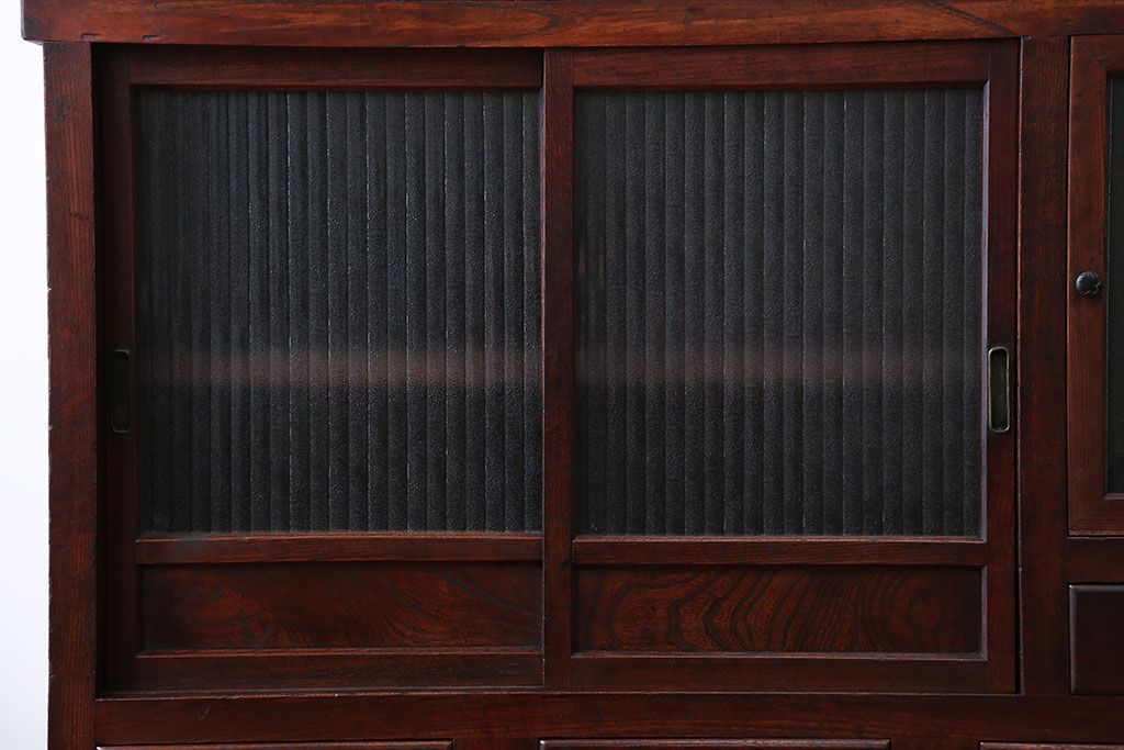 アンティーク家具　古民具・骨董　前面欅材のアンティーク重ね食器棚