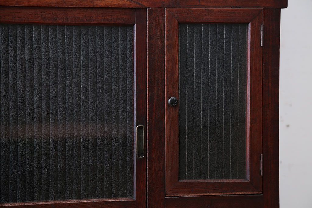 アンティーク家具　古民具・骨董　前面欅材のアンティーク重ね食器棚