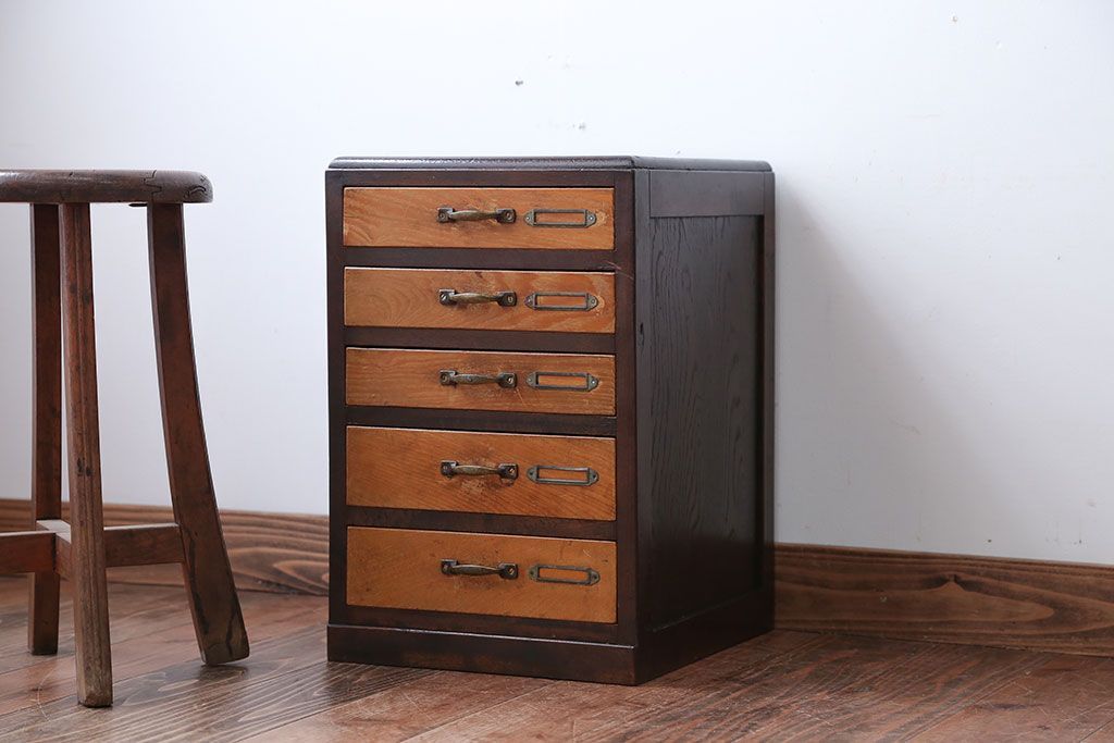 レトロ家具　アンティーク　ネームプレート付き!レトロな小引き出し