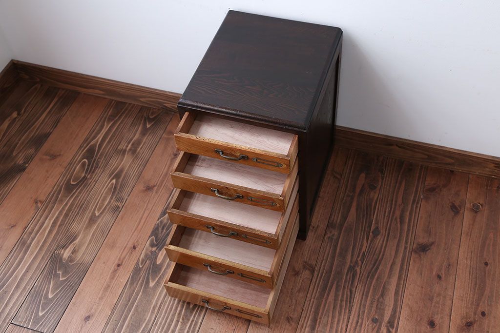 レトロ家具　アンティーク　ネームプレート付き!レトロな小引き出し