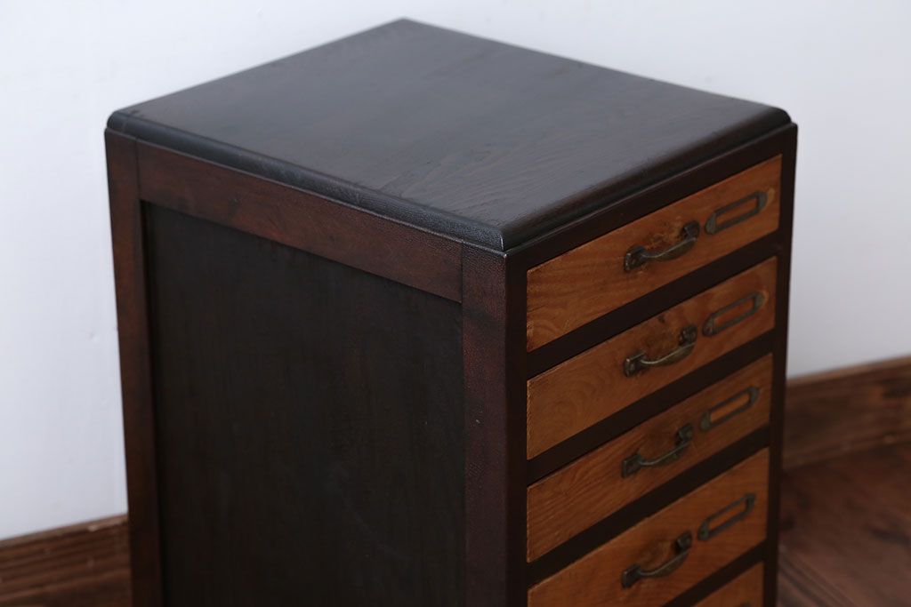 レトロ家具　アンティーク　ネームプレート付き!レトロな小引き出し