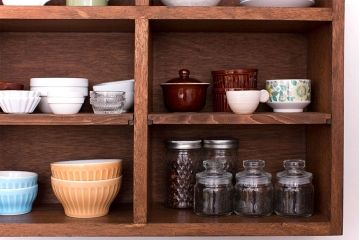 アンティーク家具　アンティーク　シンプルでナチュラルな縦型の壁掛けマス目飾り棚(2)