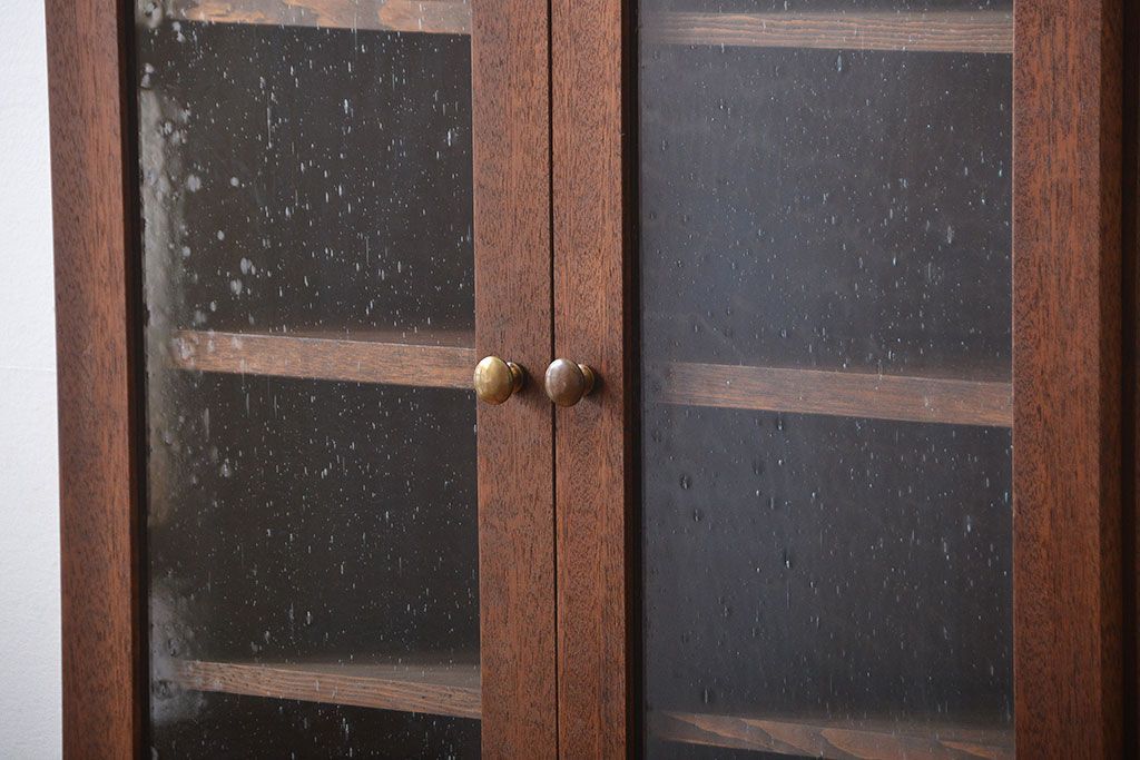 アンティーク家具　アンティーク　気泡ガラス入り!シンプルでナチュラルな縦型の壁掛け戸棚(2)