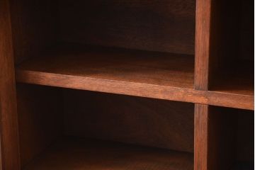 アンティーク家具　アンティーク　気泡ガラス入り!シンプルでナチュラルな縦型の壁掛け戸棚(1)