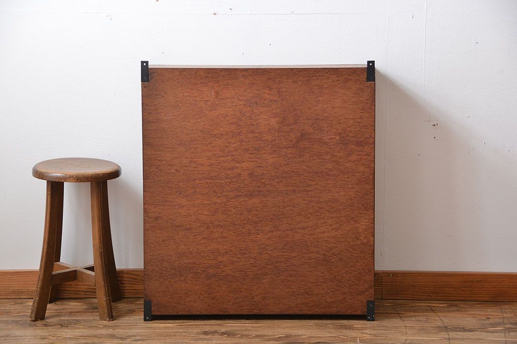 アンティーク家具　アンティーク　気泡ガラス入り!シンプルでナチュラルな縦型の壁掛け戸棚(1)