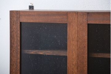 アンティーク家具　アンティーク　気泡ガラス入り!シンプルでナチュラルな縦型の壁掛け戸棚(3)