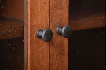 アンティーク家具　アンティーク　気泡ガラス入り!シンプルでナチュラルな縦型の壁掛け戸棚(3)