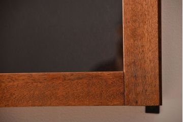 アンティーク家具　アンティーク　シンプルでナチュラルな縦型の壁掛け戸棚(1)