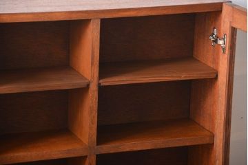 アンティーク家具　アンティーク　シンプルでナチュラルな縦型の壁掛け戸棚(2)