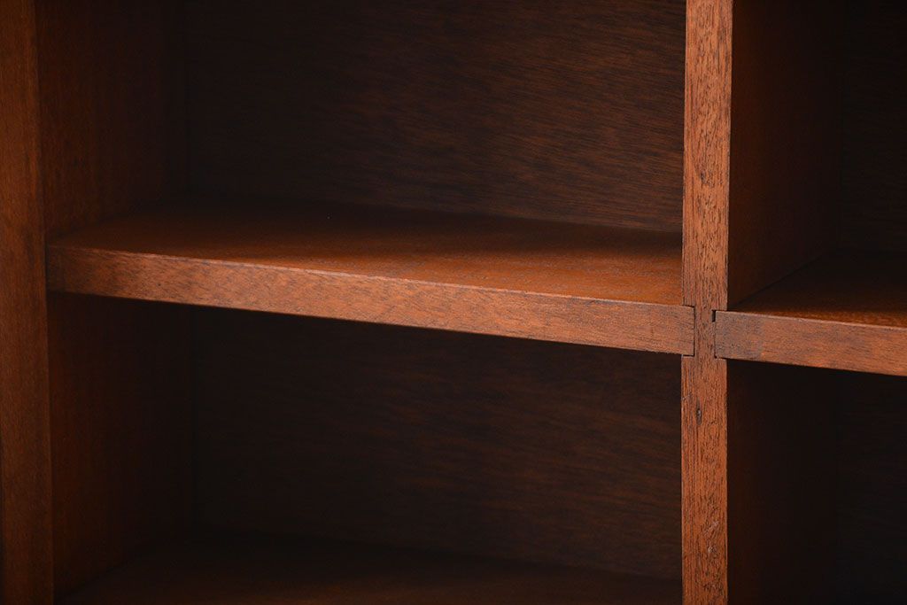 アンティーク家具　アンティーク　シンプルでナチュラルな縦型の壁掛け戸棚(2)