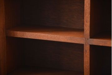 アンティーク家具　アンティーク　シンプルでナチュラルな縦型の壁掛け戸棚(2)