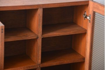 アンティーク家具　アンティーク　モールガラス入り!シンプルでナチュラルな縦型の壁掛け戸棚