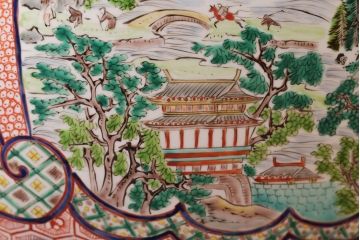 アンティーク雑貨　古民具・骨董　明治〜大正時代　古い色絵火鉢 (窓絵・十錦手)