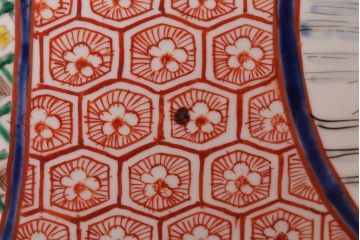 アンティーク雑貨　古民具・骨董　明治〜大正時代　古い色絵火鉢 (窓絵・十錦手)
