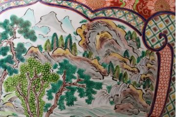 アンティーク雑貨　古民具・骨董　明治〜大正時代　古い色絵火鉢 (窓絵・十錦手)