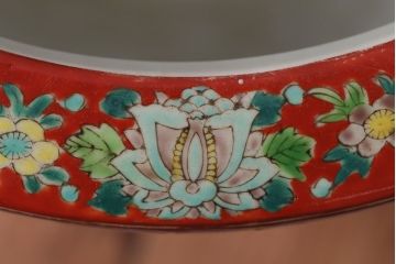 アンティーク雑貨　古民具・骨董　獅子の図　色絵火鉢 (十錦手)