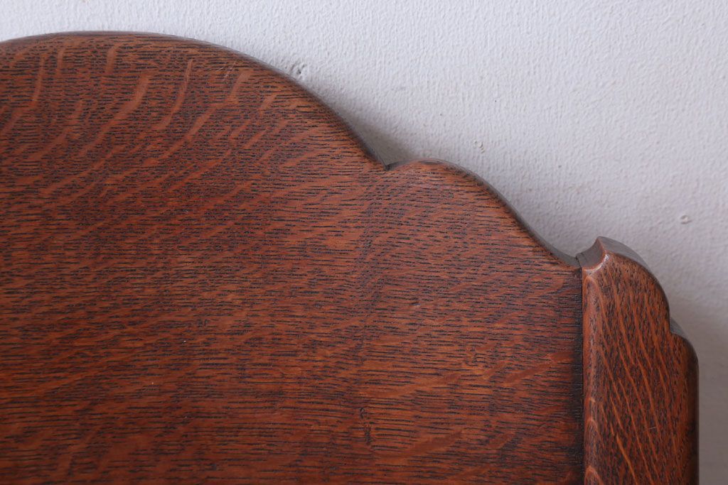 アンティーク家具　フランスアンティーク　本革座面のかわいいダイニングチェア(1)