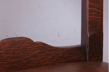 アンティーク家具　フランスアンティーク　本革座面のかわいいダイニングチェア(1)