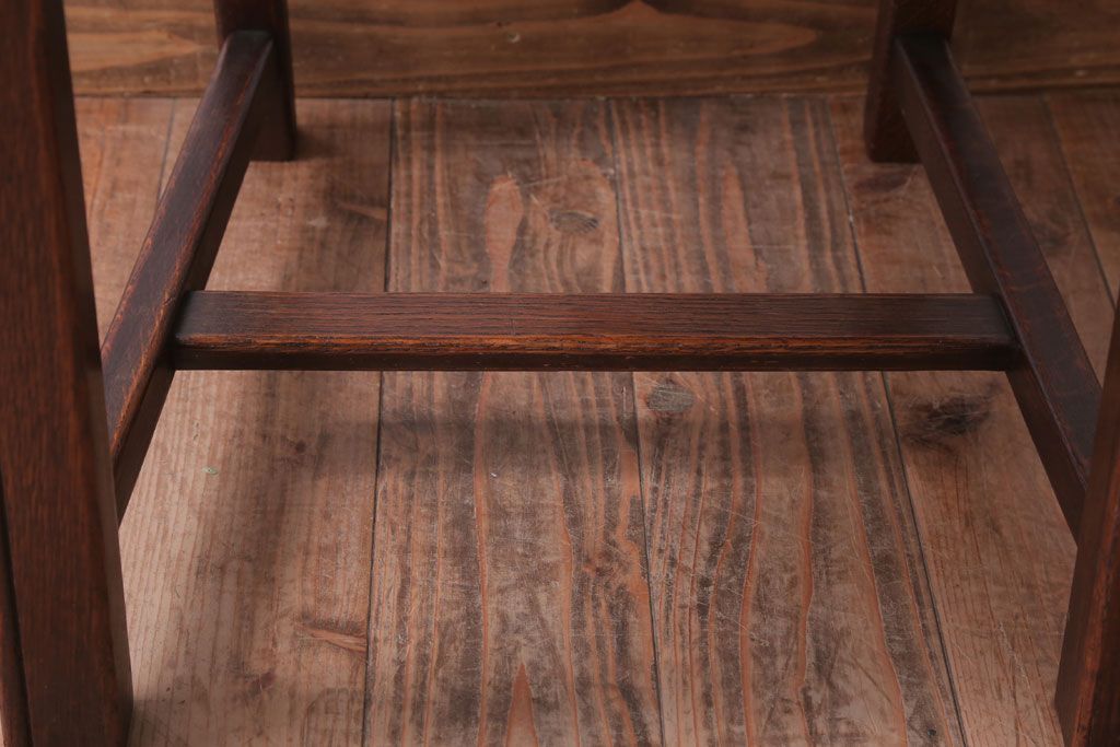 アンティーク家具　フランスアンティーク　本革座面のかわいいダイニングチェア(1)