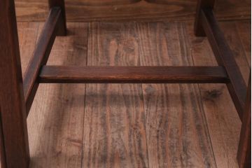 アンティーク家具　フランスアンティーク　本革座面のかわいいダイニングチェア(1)