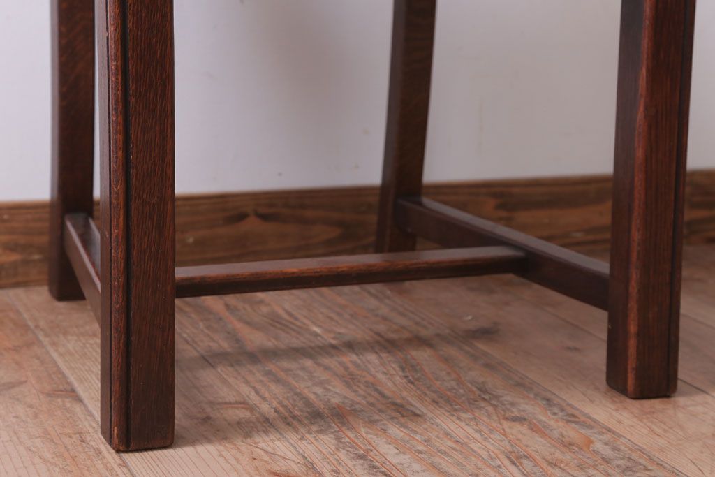 アンティーク家具　フランスアンティーク　本革座面のかわいいダイニングチェア(1)