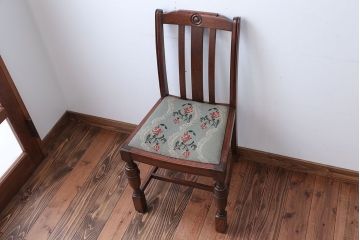アンティーク家具　フランスアンティーク　オーク材!ゴブラン織り座面のおしゃれなダイニングチェア(1)