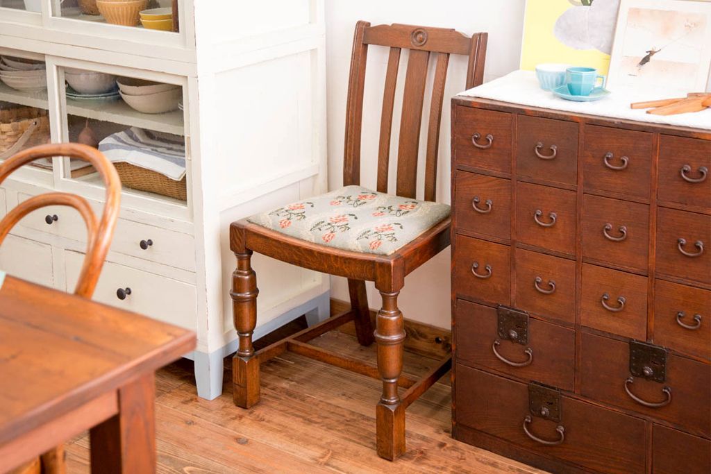 アンティーク家具　フランスアンティーク　オーク材!ゴブラン織り座面のおしゃれなダイニングチェア(2)