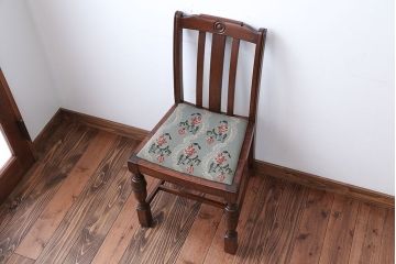 アンティーク家具　フランスアンティーク　オーク材!ゴブラン織り座面のおしゃれなダイニングチェア(2)