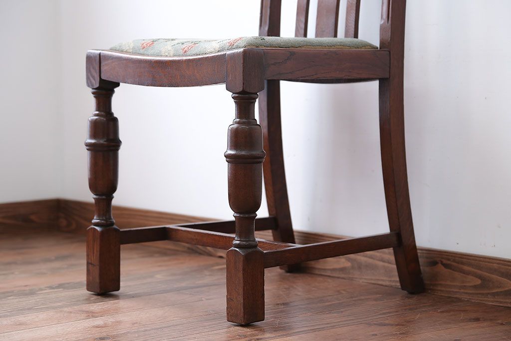 アンティーク家具　フランスアンティーク　オーク材!ゴブラン織り座面のおしゃれなダイニングチェア(2)