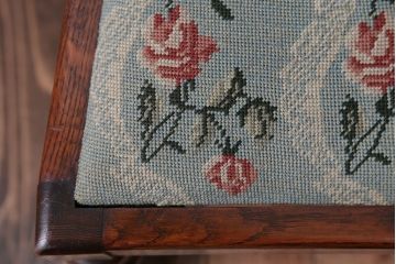 アンティーク家具　フランスアンティーク　オーク材!ゴブラン織り座面のおしゃれなダイニングチェア(2)