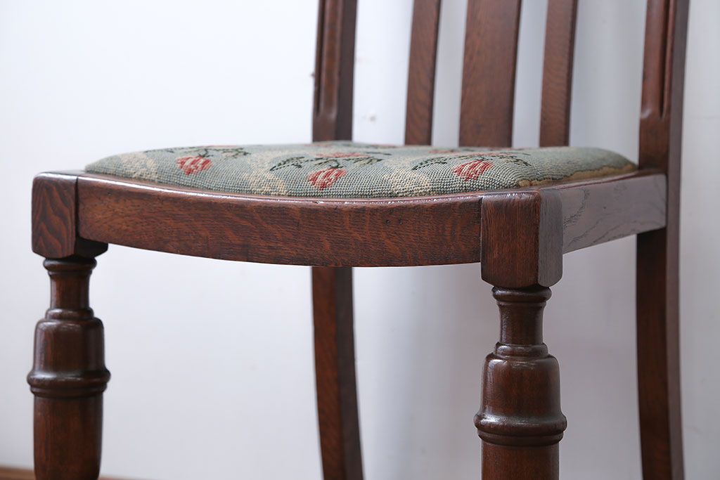 アンティーク家具　フランスアンティーク　オーク材!ゴブラン織り座面のおしゃれなダイニングチェア(2)