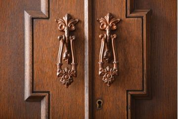 中古　高級品!永田良介商店製の衣装盆付きチェスト(定価770000円)