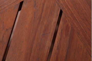 中古　TERRA(テラ)チーク材のラウンドダイニングテーブル(定価189000円)