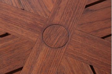 中古　TERRA(テラ)チーク材のラウンドダイニングテーブル(定価189000円)