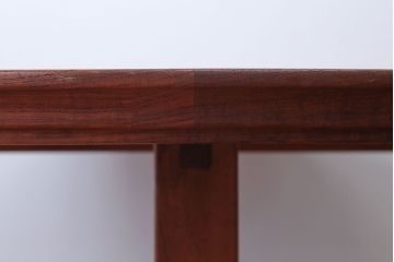 中古　TERRA(テラ)チーク材のラウンドダイニングテーブル(定価189000円)