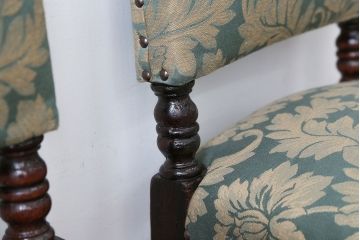 中古　イギリス製　オーク材の優雅なツイストレッグダイニングチェア2脚セット(1)