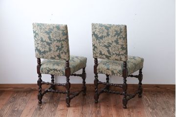 中古　イギリス製　オーク材の優雅なツイストレッグダイニングチェア2脚セット(1)